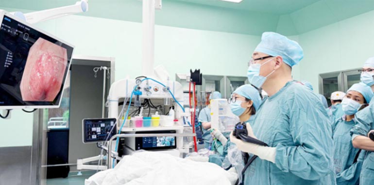 04-ahoua-endoscopy
